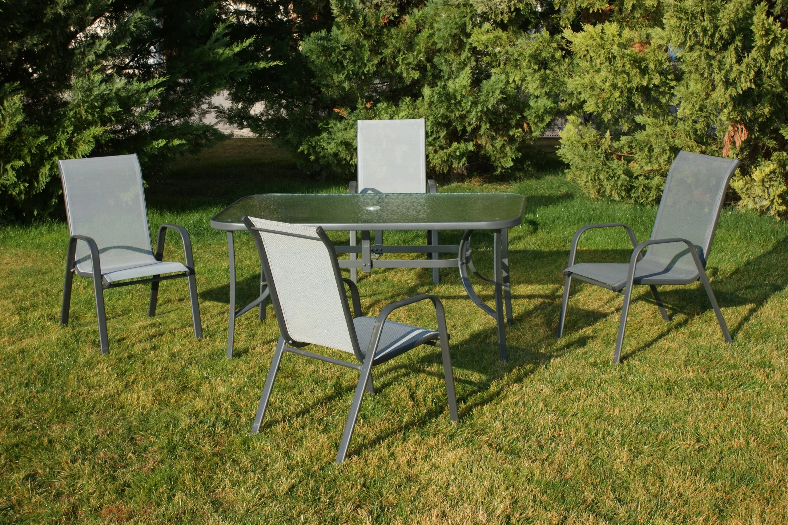conjunto de jardín en acero y cristal templado modelo Sulam