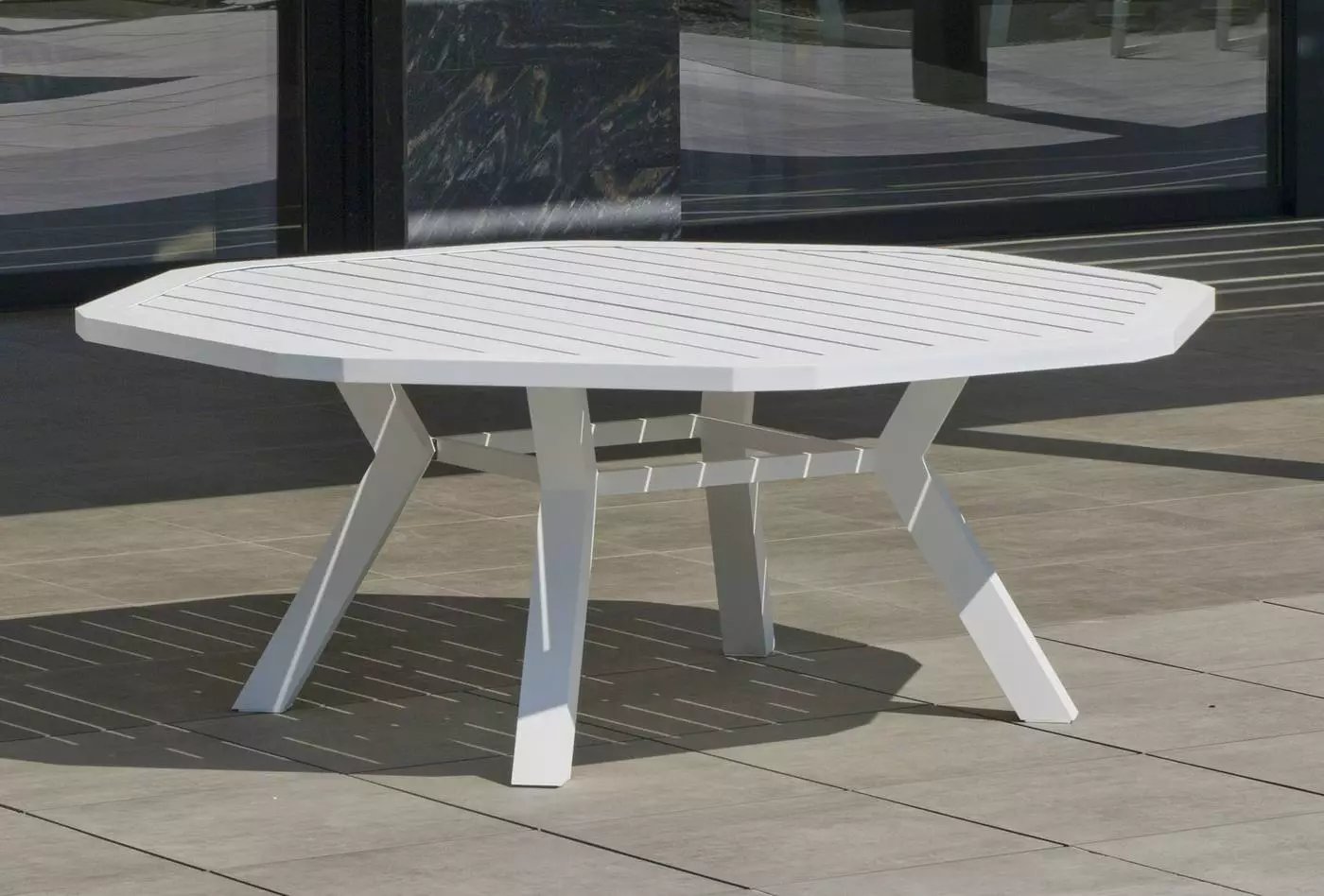 Mesa octogonal extragrande para jardín de aluminio Copacabana