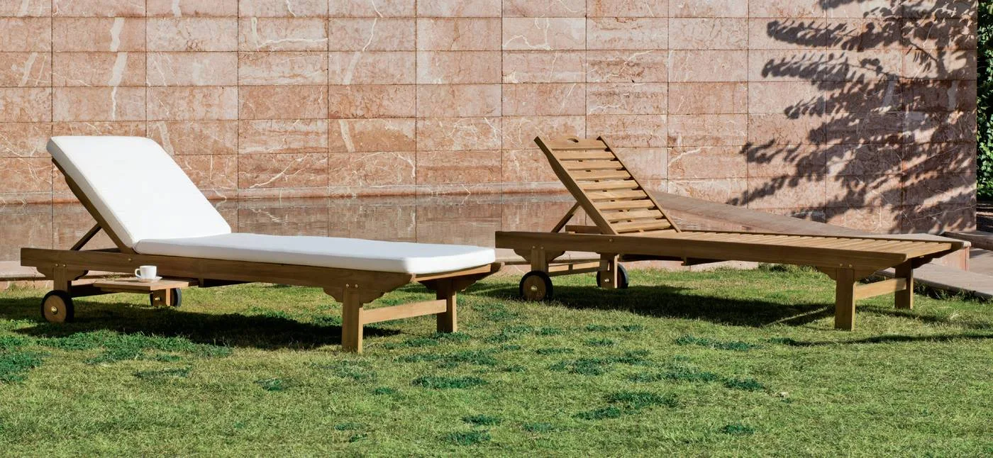 Tumbona de madera con ruedas Belinda