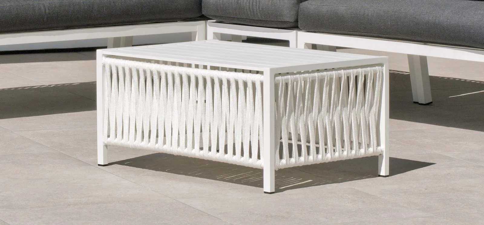 Mesa auxiliar rectangular cuerda trenzada náutica Havana