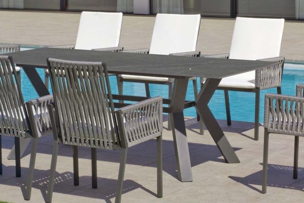 Fabricación de patas para mesas en aluminio