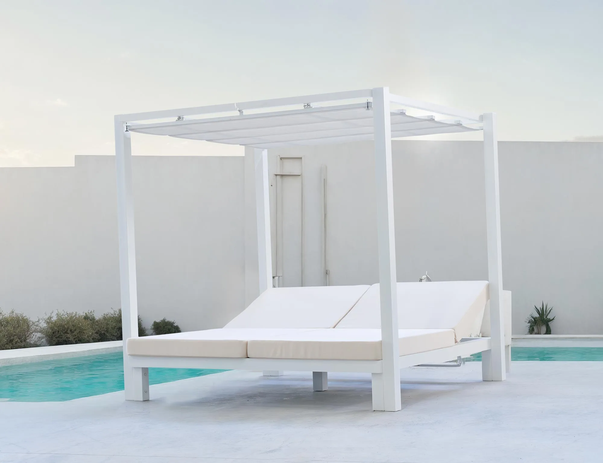 Cama balinesa con techo retráctil Oxaca