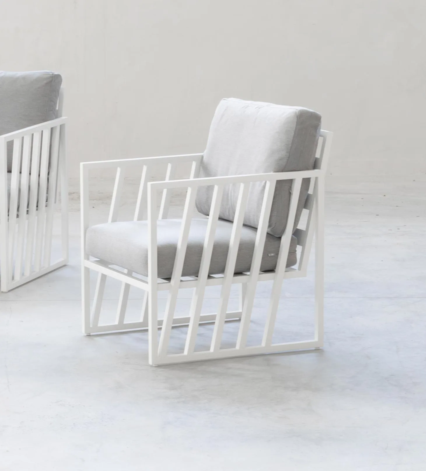 Sillón de aluminio para interiores de estilo industrial chic Lovenia
