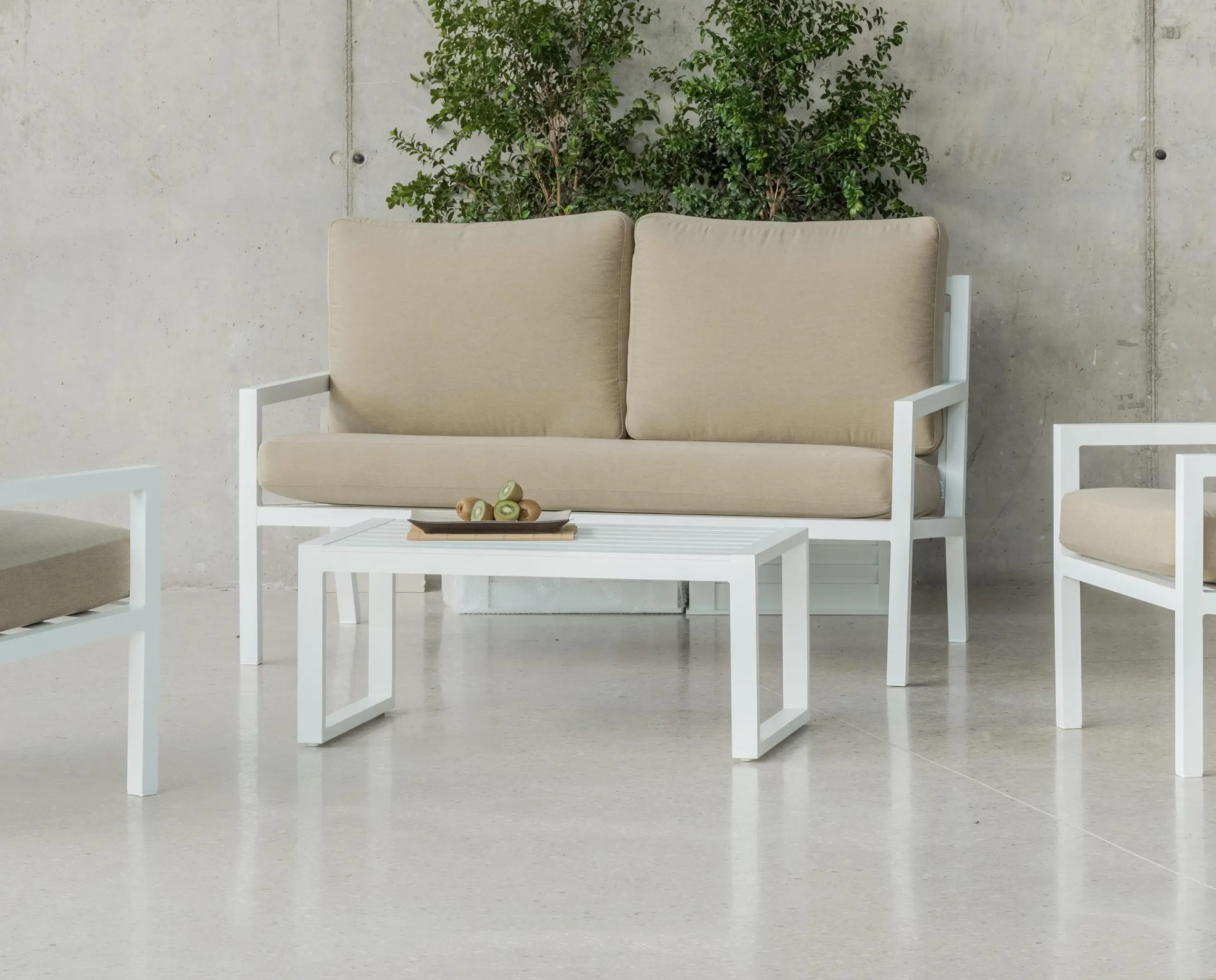 Sofá de exterior de diseño para relajarte con estilo Dounvil 2