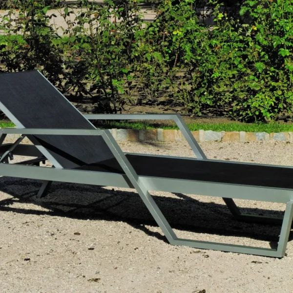 cama de jardín apilable de aluminio plata Modelo Milena