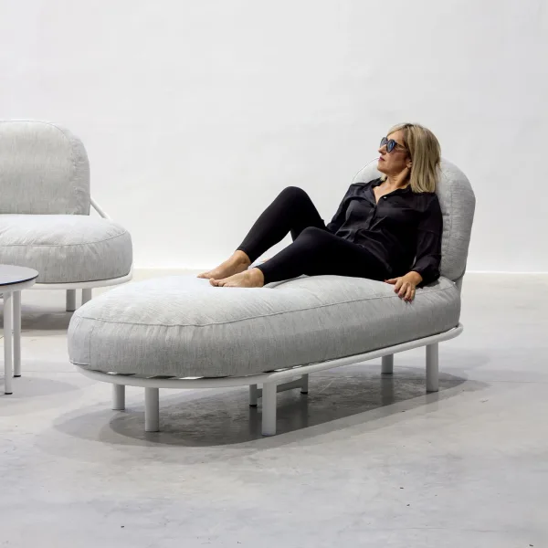 Chaise longue estilo años 20 con tapicería alta gama Luna