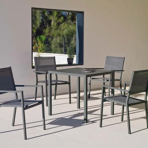 Set de mesa cuadrada y 4 sillas para balcón Melea Corcega
