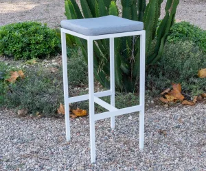 Taburete alto de balcón con cojín modelo Caeli